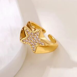 Anthropologie Gold Star Ring with Crystal Details